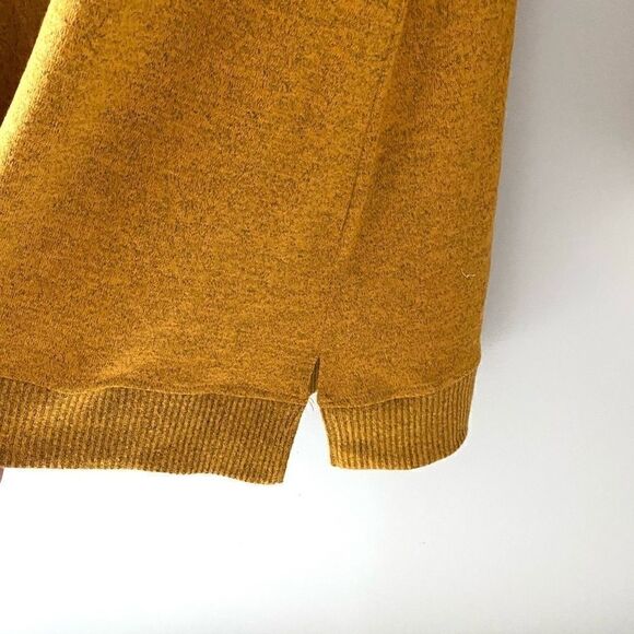 D & Co Active Gold Tunic long sleeve Small - Picture 6 of 7